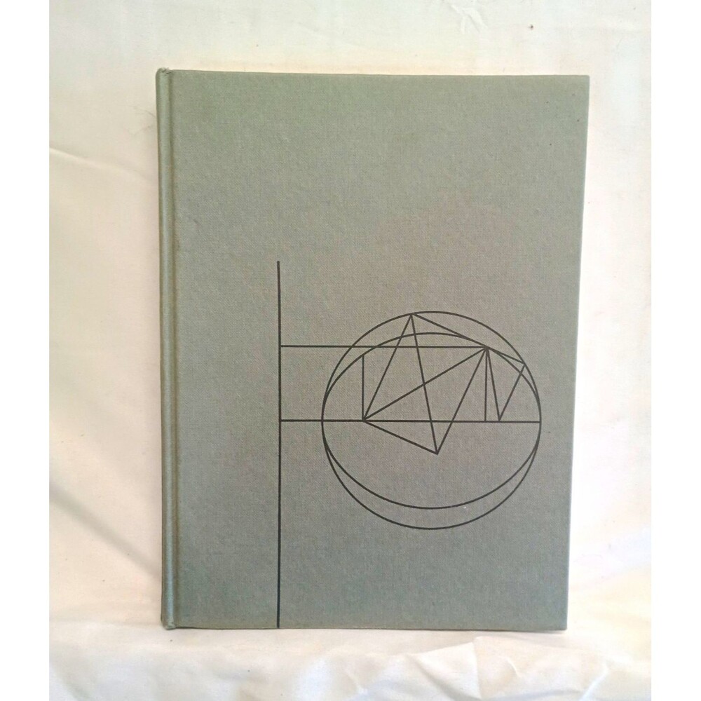 Cambridge University Press - A Book of Curves E. H. Lockwood Hardcover 1963